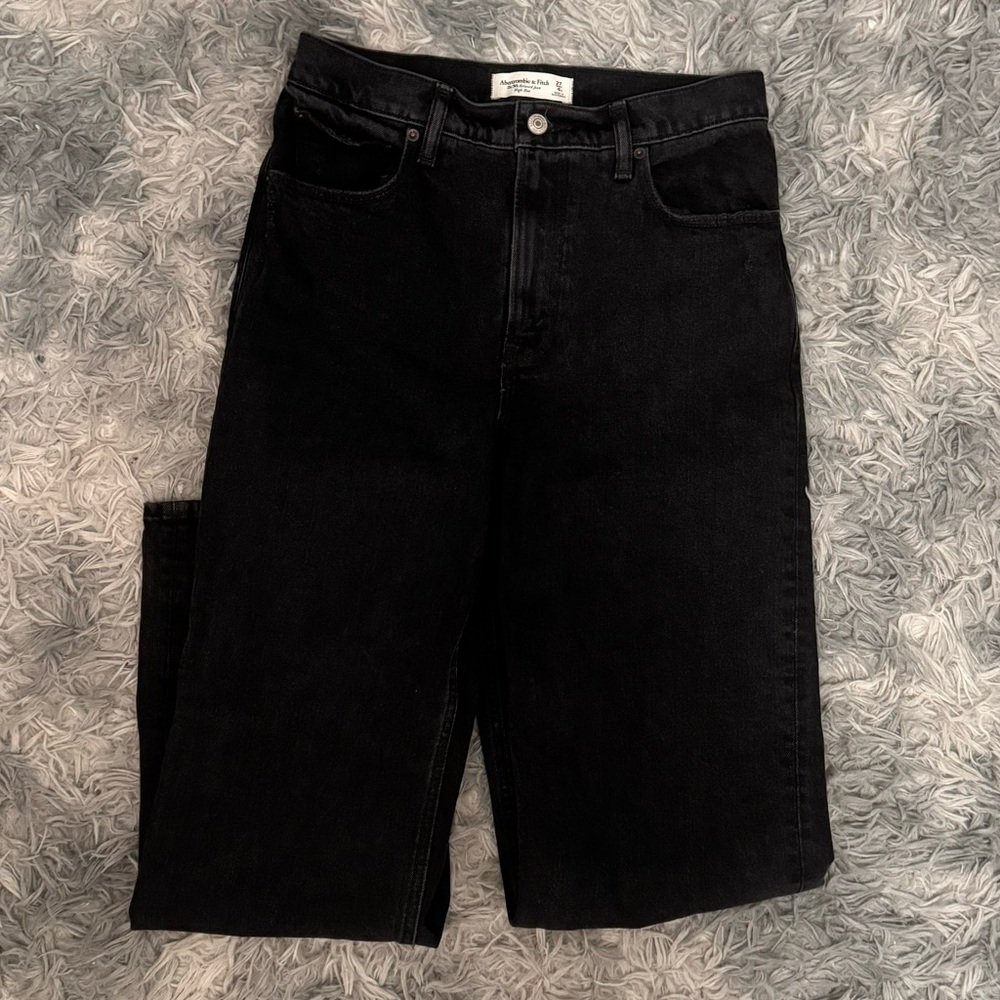 Abercrombie 90’s Relaxed Jeans